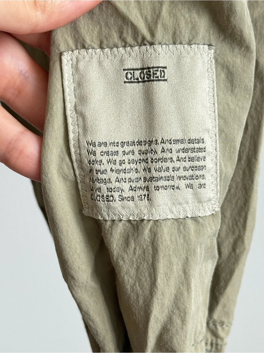 CLOSED Light Olive Men Cargo Parachute Pants Size 34 - Picture 3 of 11